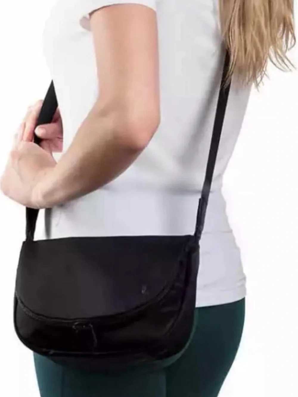 LOLE Adjustable Crossbody Bag Flap Magnetic Closure One Size Purse Bag BLACK